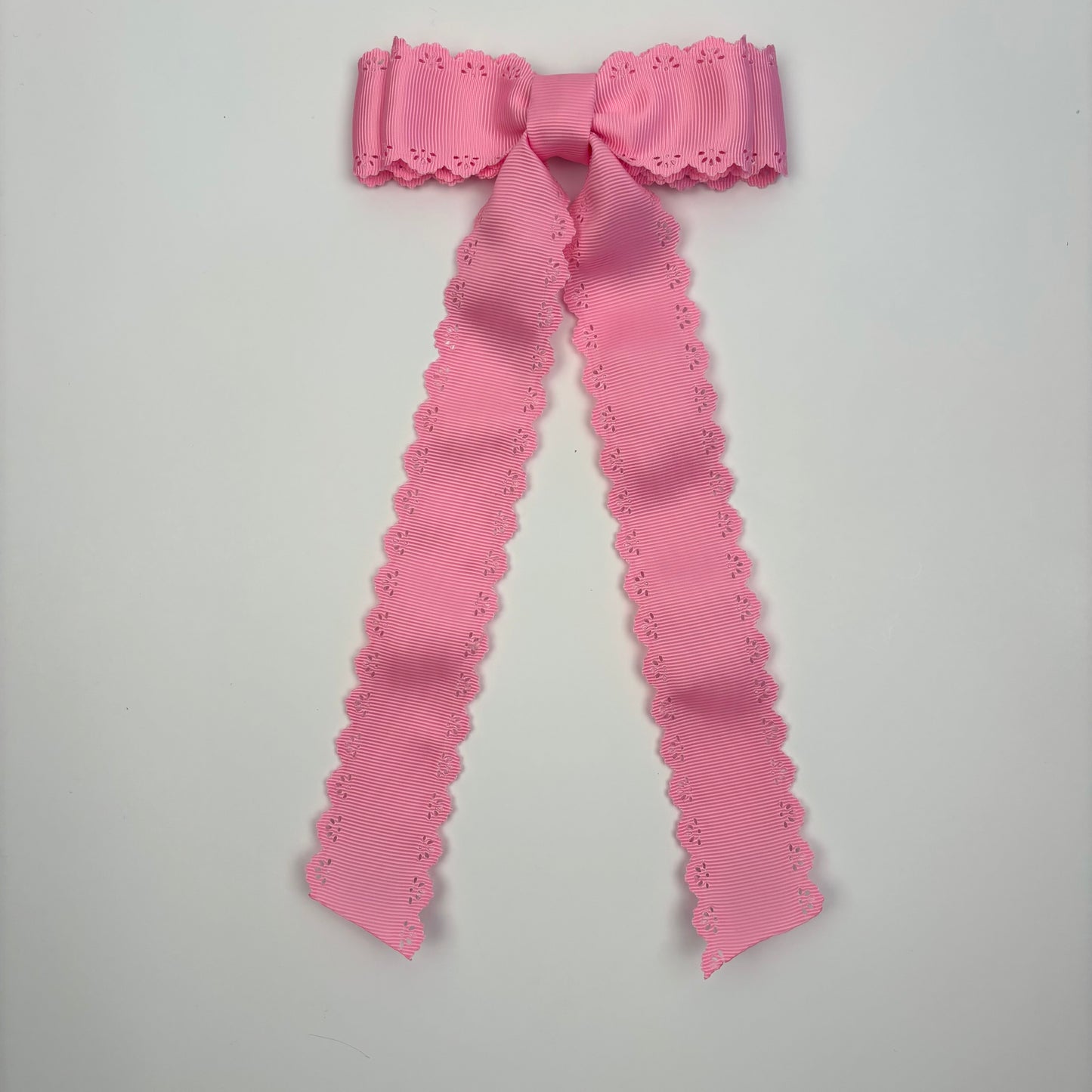 Scallop Pink Bow