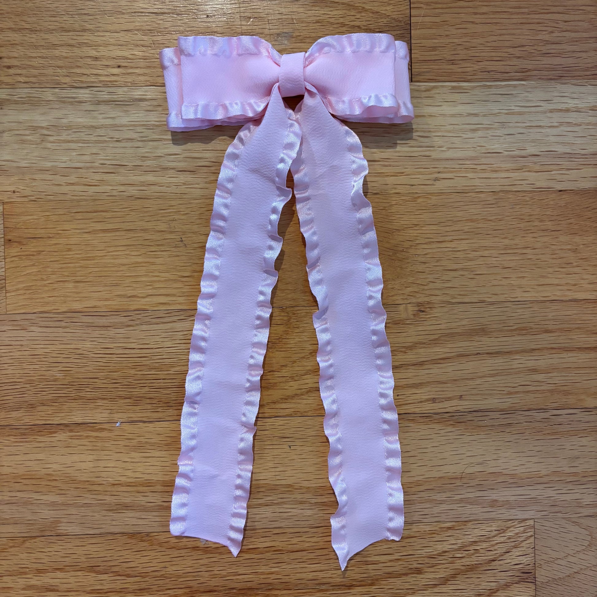 Ruffle pale pink bow